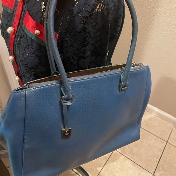 Authentic MCM Shoulder Bag with Authenticity Card - Picture 1 of 12